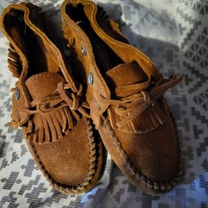 Gently worn moccasins 6.5